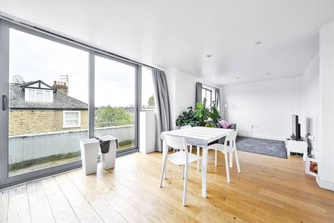 1 bedroom flat for sale, Westwick Gardens, Hammersmith, London, W14