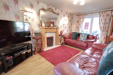 3 bedroom semi-detached house for sale, Fairfax Drive, Nantwich