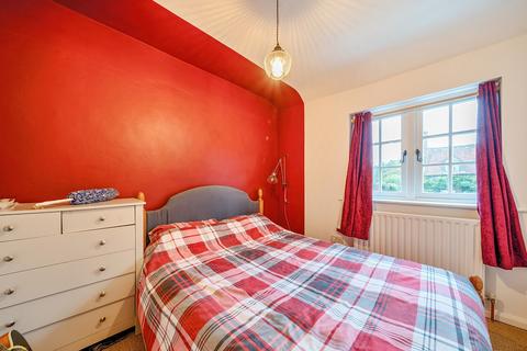 155 The Street, Puttenham, Guildford, GU3 1AT