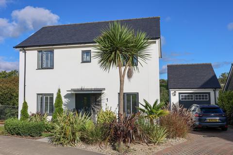 4 bedroom detached house for sale, Cuddra Road, St Austell, PL25