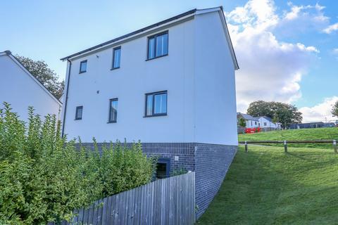 1 Cuddra Road, St Austell, PL25 3GA