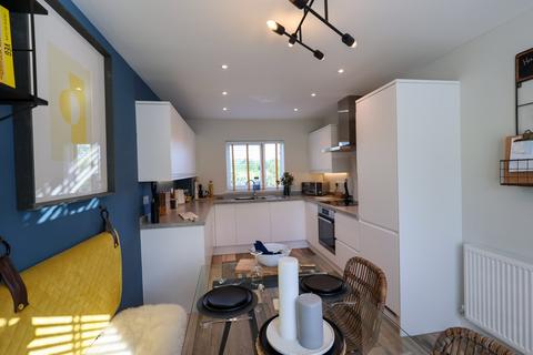 1 Cuddra Road, St Austell, PL25 3GA