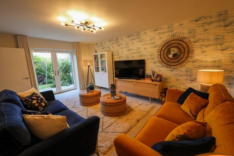 1 Cuddra Road, St Austell, PL25 3GA