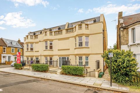 2 bedroom flat for sale, Birkbeck Avenue, Acton, W3