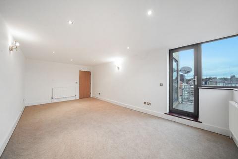 1 bedroom apartment for sale, Green Street, Forest Gate, E7