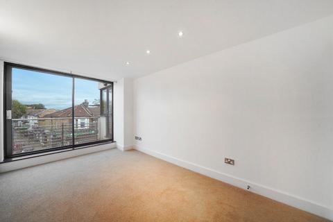 1 bedroom apartment for sale, Green Street, Forest Gate, E7