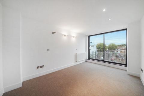 1 bedroom apartment for sale, Green Street, Forest Gate, E7