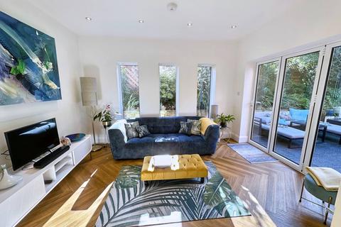 54 Dales Lane, Whitefield, Manchester, M45 7NN
