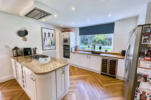 54 Dales Lane, Whitefield, Manchester, M45 7NN