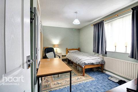 6 Filey Close, Biggin Hill, Westerham, TN16 3PE
