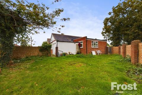 90 Ashford Crescent, Ashford, TW15 3EB