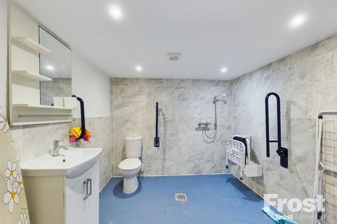 90 Ashford Crescent, Ashford, TW15 3EB