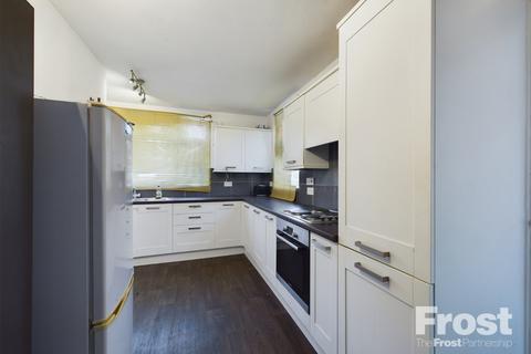 90 Ashford Crescent, Ashford, TW15 3EB