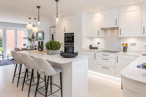 4 bedroom detached house for sale, Gotherington, Gloucestershire, GL52.