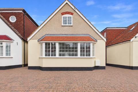 4 bedroom detached house for sale, Sandells Avenue, Ashford, Surrey, TW15