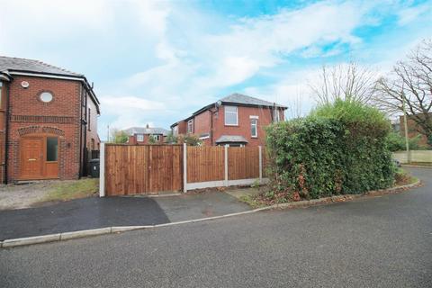 3 bedroom semi-detached house to rent, Craig Avenue, Bury BL8