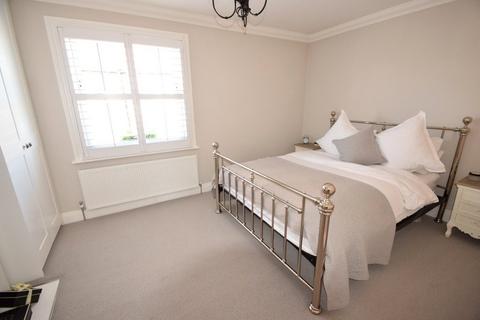 4 The Walk, Eton Wick, Windsor, SL4 6JG