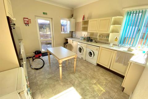 30 Alexandra Road, Lowestoft, NR32 1PJ