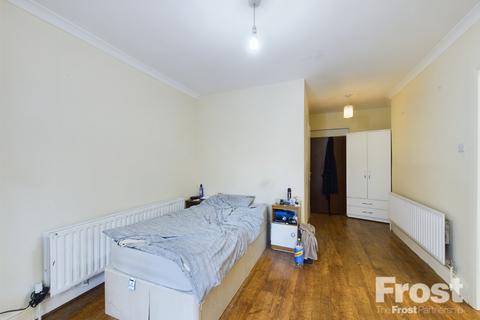 5 bedroom detached house for sale, Sandells Avenue, Ashford, Surrey, TW15