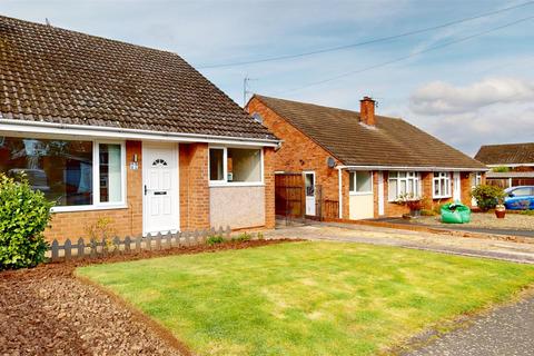 2 bedroom semi-detached bungalow to rent, Highfields, Off Preston Street, Shrewsbury