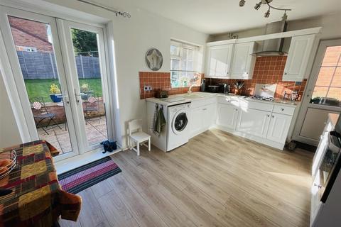 3 bedroom detached house for sale, Kipling Close, Galley Common