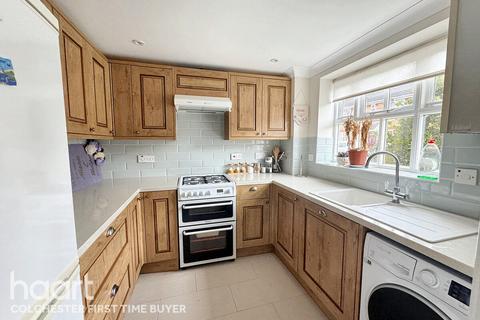 2 bedroom semi-detached house for sale, Haddon Park, Colchester