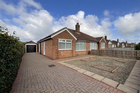 2 bedroom bungalow for sale, Coldyhill Lane, Scarborough