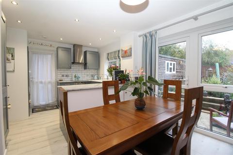 3 bedroom semi-detached house for sale, All Saints Avenue, Margate