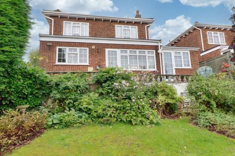 4 bedroom detached house for sale, Longrise, Billericay, CM12