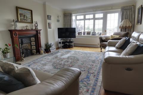 4 bedroom detached house for sale, Longrise, Billericay, CM12