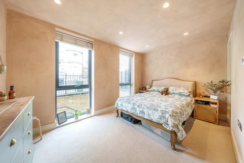 2 bedroom apartment for sale, Offley Road, London