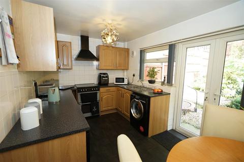 3 bedroom semi-detached house for sale, Mendip Close, Horwich, Bolton