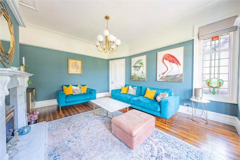 352 Harrogate Road, Leeds, LS17 6QB