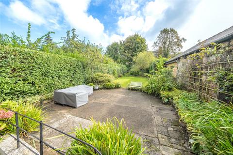 352 Harrogate Road, Leeds, LS17 6QB