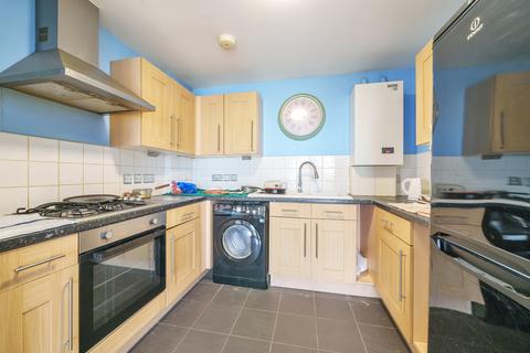 1 bedroom apartment for sale, Emma House, Romford RM1