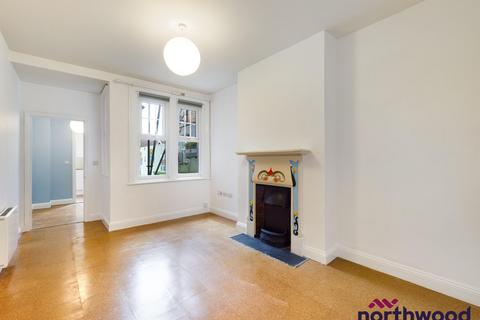 2 bedroom flat for sale, South Street, Little Chelsea, Eastbourne, BN21