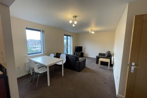 2 bedroom flat to rent, St. Christophers Court, Maritime Quarter SA1