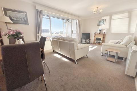 2 bedroom flat for sale, Poole