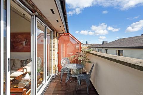 3 bedroom maisonette for sale, The Cooperage, 6 Gainsford Street, London, SE1