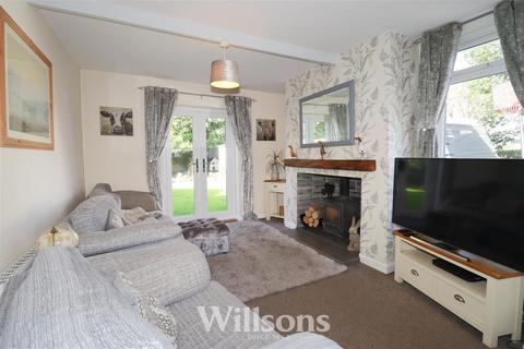 4 bedroom detached house for sale, Holywell Road, Alford