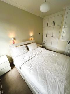 2 bedroom maisonette for sale, London W5