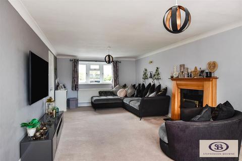 4 bedroom end of terrace house for sale, Davenport Street, Crewe