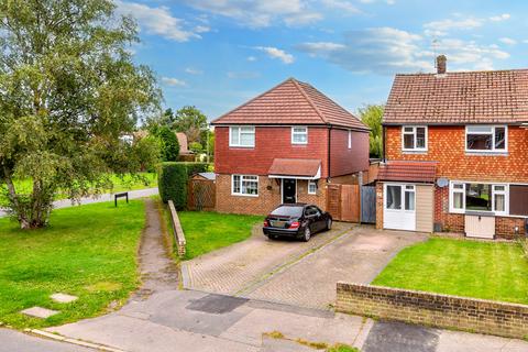 3 bedroom semi-detached house for sale, Kingsley Road, Horley, Surrey, RH6