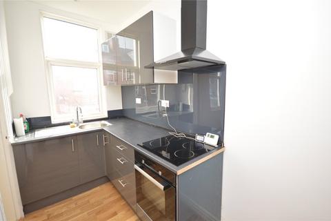 2 bedroom terraced house for sale, Runswick Place, Leeds, West Yorkshire