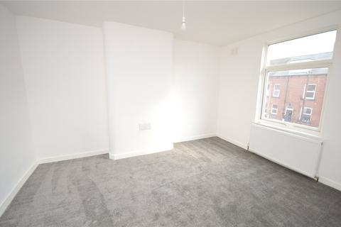 2 bedroom terraced house for sale, Runswick Place, Leeds, West Yorkshire