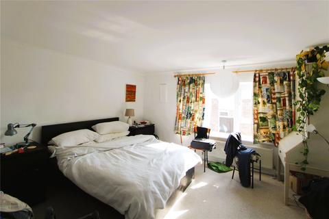 2 bedroom apartment for sale, Winton Road, Petersfield, Hampshire, GU32