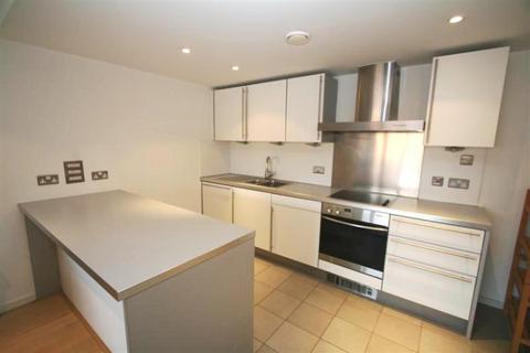 2 bedroom apartment to rent, Castlegate, Chester Road, Mancheser M15