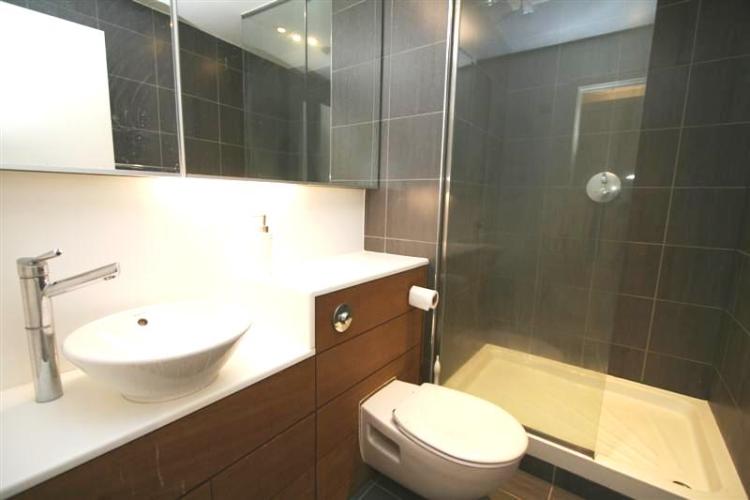 Castlegate 208 Ba...
