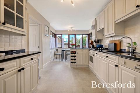 4 bedroom detached house for sale, Greens Farm Lane, Billericay, CM11