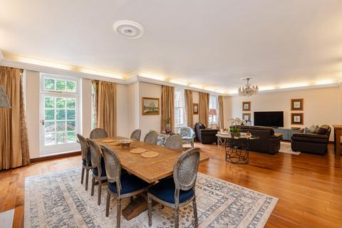 undefined, Eyre Court, Finchley Road, London, NW8